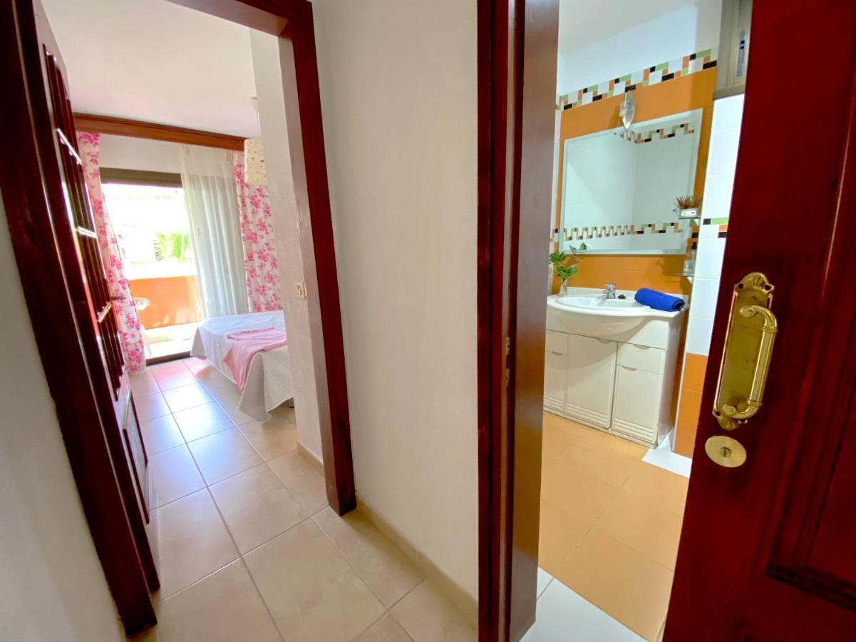 Apartment Vera Mar 9a Primera Linea Con Piscina Y Parking